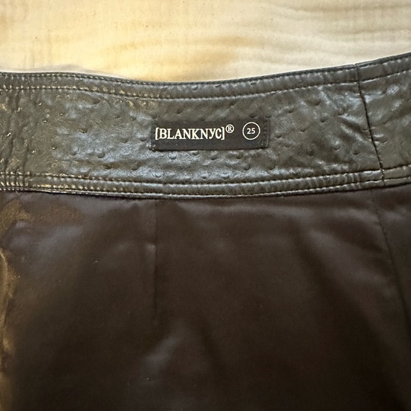 Blank NYC A line crocodile leather skirt - Picture 2 of 3